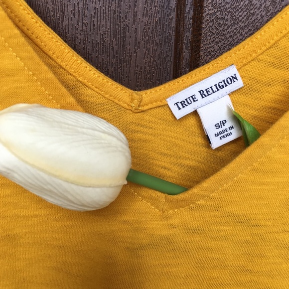 True Religion BoHo Crop Top - Picture 2 of 7